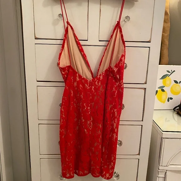 Vivian Deep V Dress - Picture 8 of 9